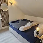 Tautraum Mit Whirlpool Und Gruenem Ausblick Apartamento Wilhelmshaven
