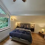 Tautraum Mit Whirlpool Und Gruenem Ausblick Apartamento