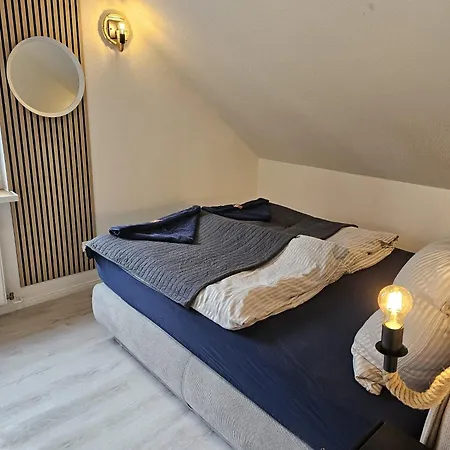 Tautraum Mit Whirlpool Und Gruenem Ausblick Appartement Wilhelmshaven