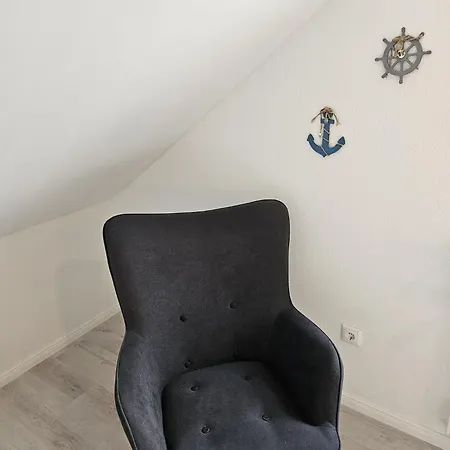 Tautraum Mit Whirlpool Und Gruenem Ausblick
