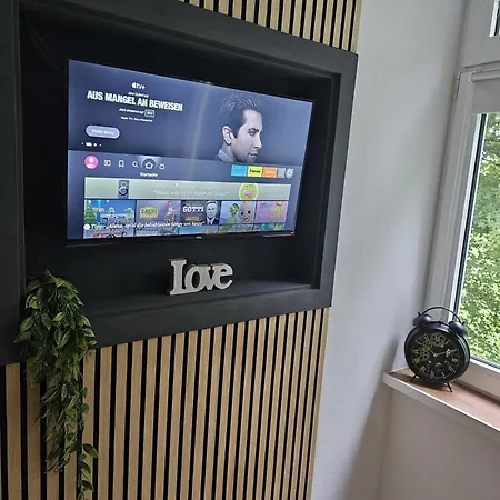 Tautraum Mit Whirlpool Und Gruenem Ausblick Appartement Wilhelmshaven