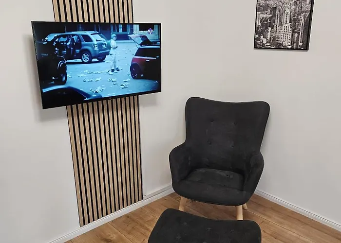 Tautraum Mit Whirlpool Und Gruenem Ausblick Wilhelmshaven