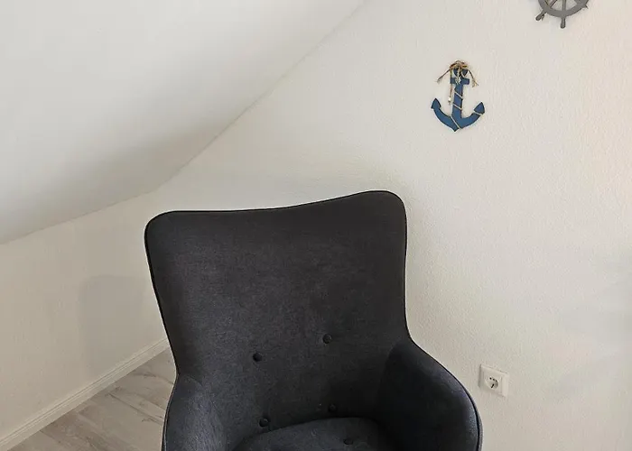 Tautraum Mit Whirlpool Und Gruenem Ausblick