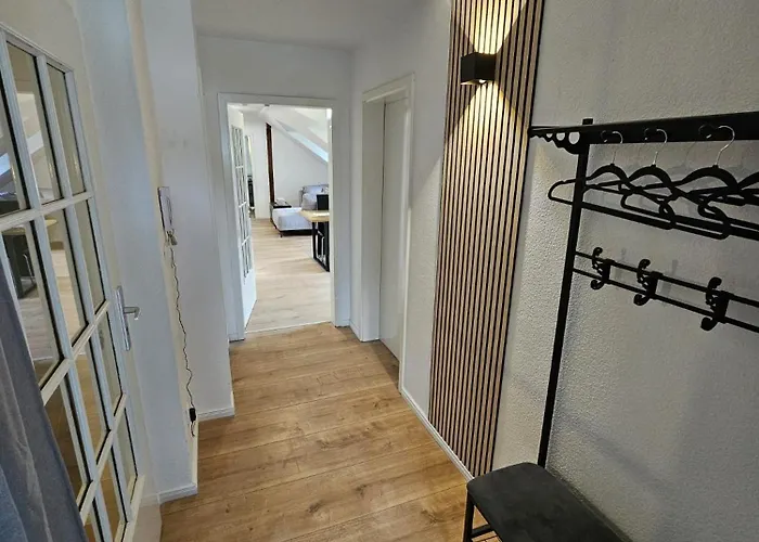 Tautraum Mit Whirlpool Und Gruenem Ausblick Apartman Wilhelmshaven